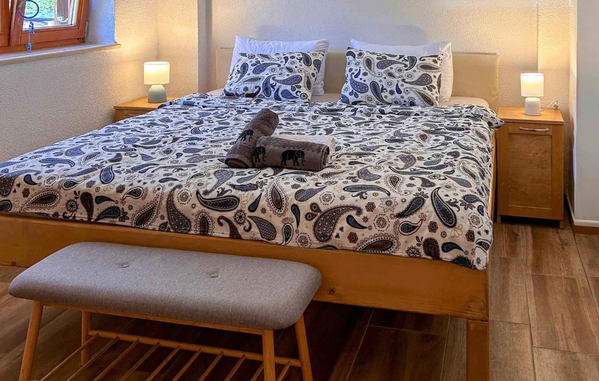 2 Bedroom Beautiful In Ferienhaus *